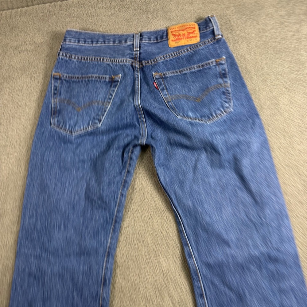 Levis 501 Original Fit Mens Jeans 32x30 Blue Denim Button Fly Straight Leg